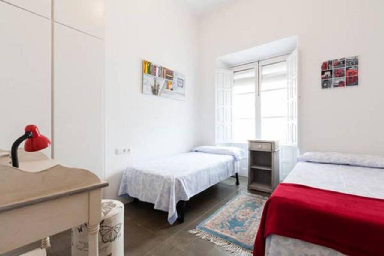 Apartamentos Rg Arenal Sevilla Værelse billede