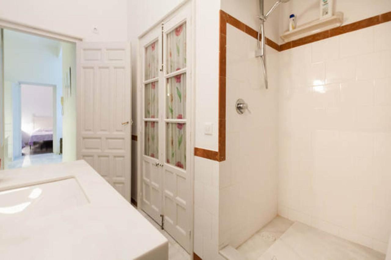 Apartamentos Rg Arenal Sevilla Værelse billede