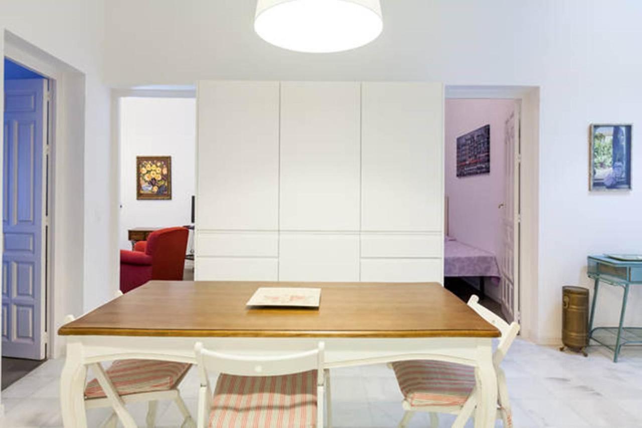 Apartamentos Rg Arenal Sevilla Værelse billede