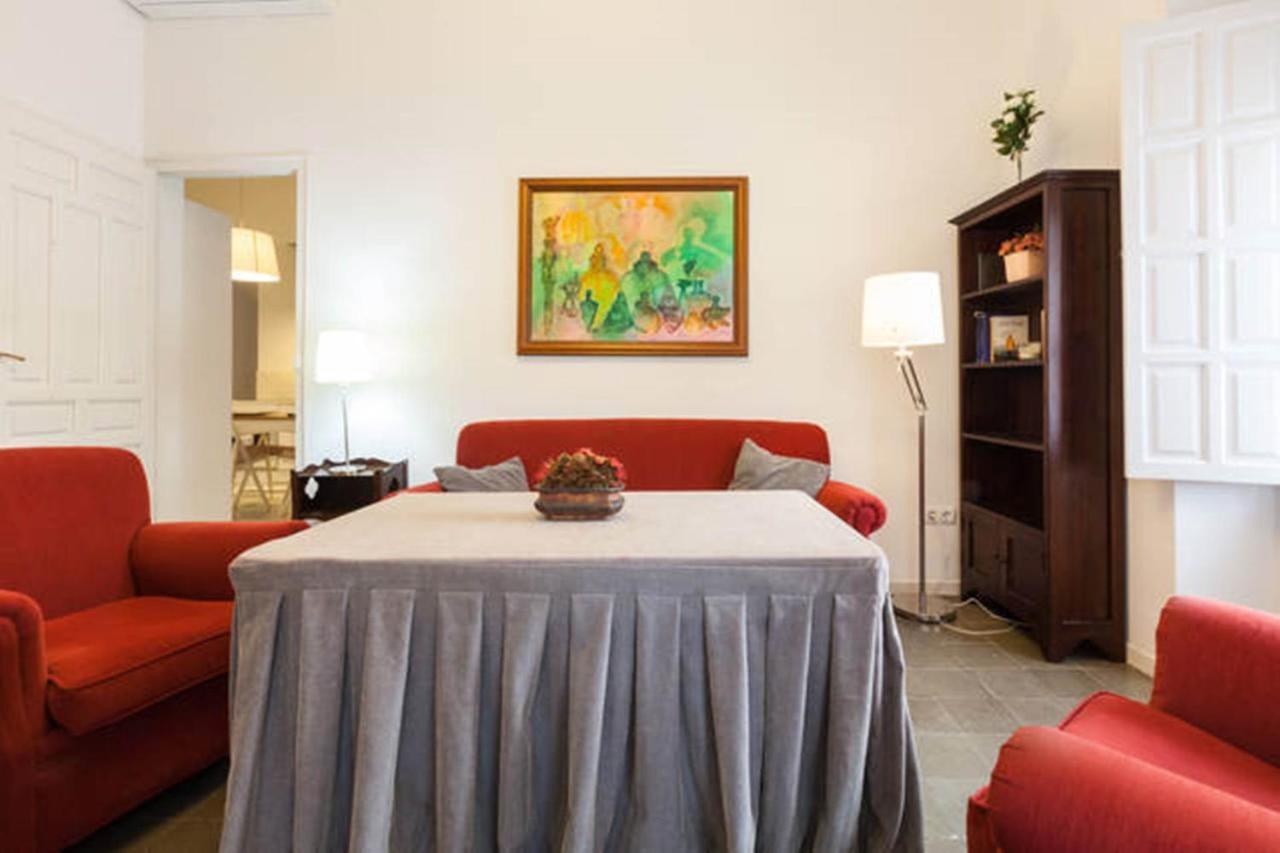 Apartamentos Rg Arenal Sevilla Værelse billede