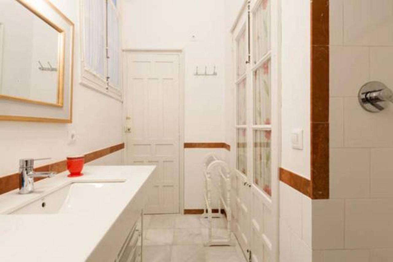 Apartamentos Rg Arenal Sevilla Værelse billede