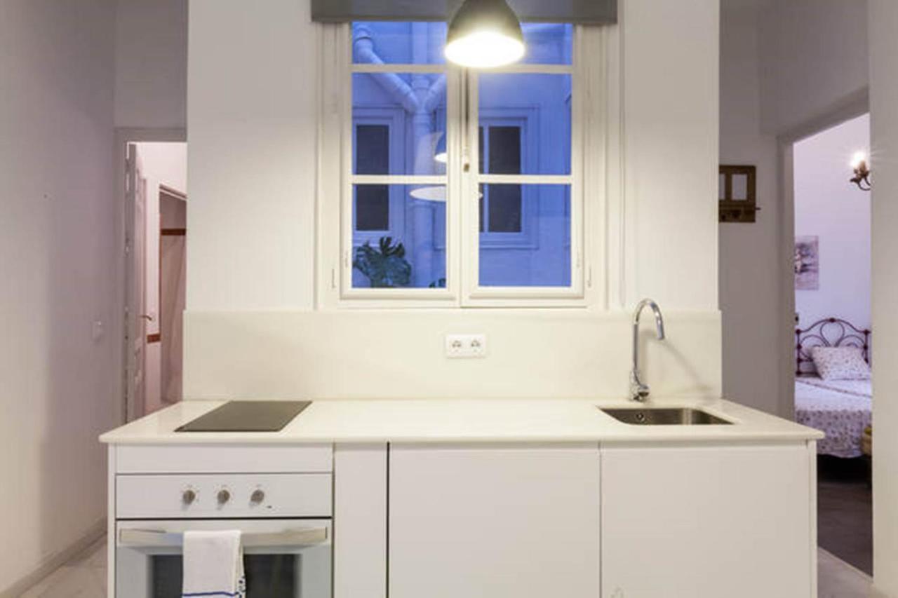 Apartamentos Rg Arenal Sevilla Værelse billede